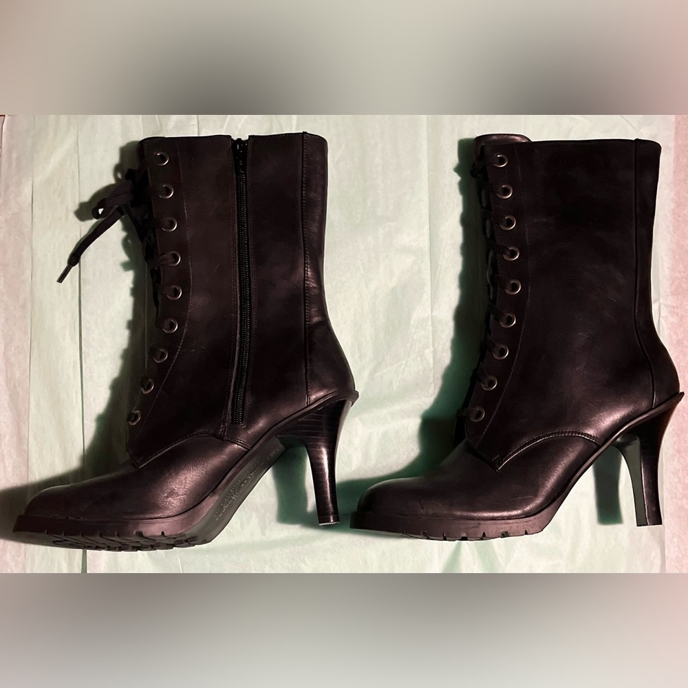 Black Lace Up Boots By Chinese Laundry